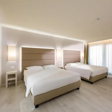 Aqa Palace Ξενοδοχείο 4*