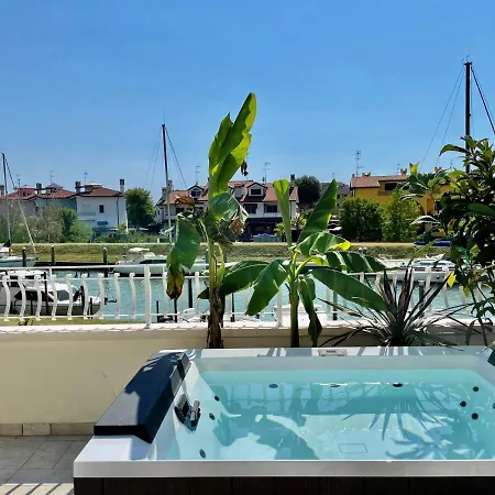 Ξενοδοχείο Aqa Palace