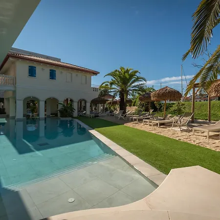 Ξενοδοχείο Aqa Palace 4*