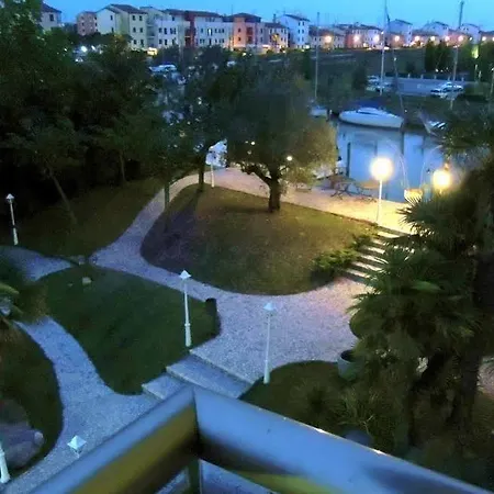 Ξενοδοχείο Aqa Palace Καόρλε