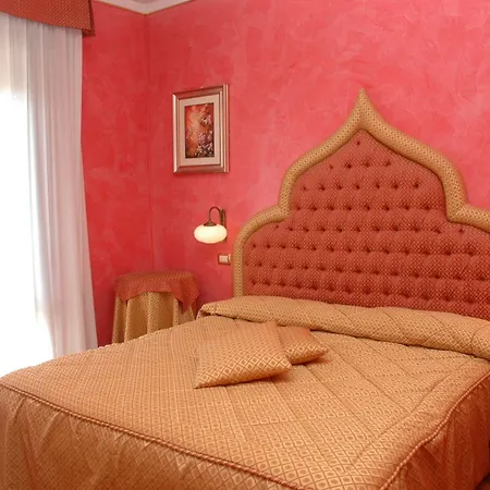 Aqa Palace